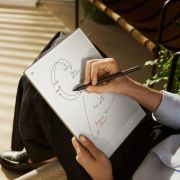 reMarkable Paper Pro Pack Plus – Tablette à Encre électronique – Écran 11,8″ + Stylet Marker Plus avec Gomme intégrée + Housse Noire